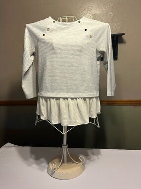 LOFT Light Gray Knit  Top size small